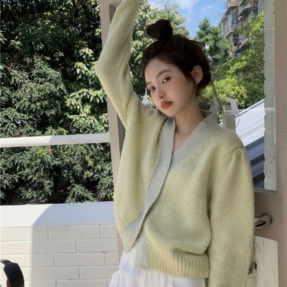 SOLD YesStyle V-Neck Two-Tone Green Knit Button-Up Trendy Cardigan - Picture 4 of 16